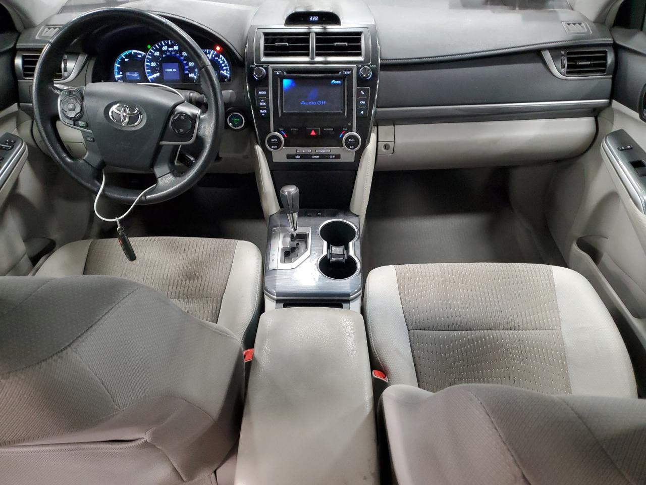 2012 Toyota Camry - Image 8