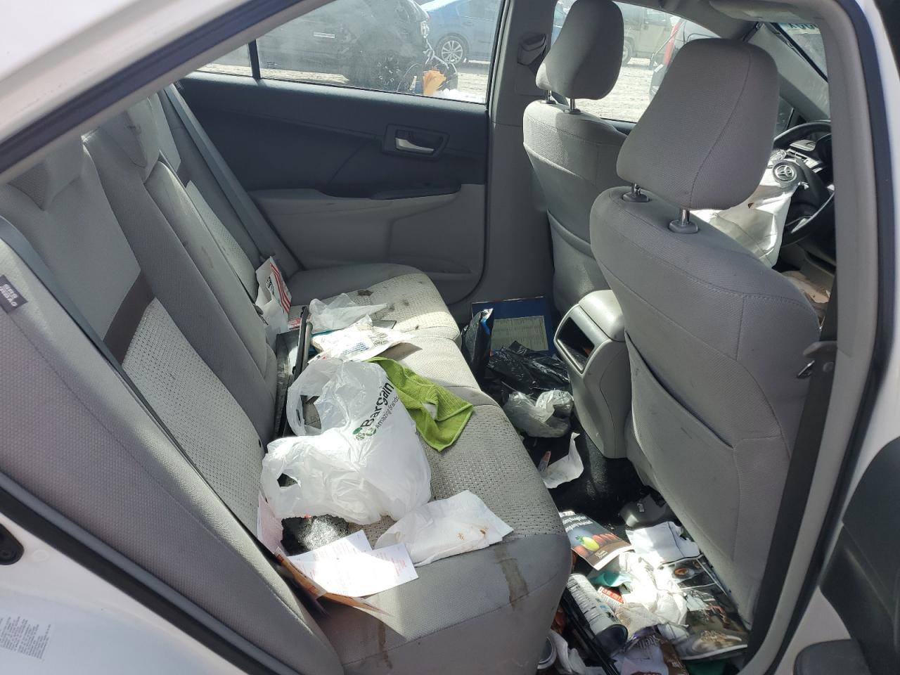 2014 Toyota Camry - Image 11
