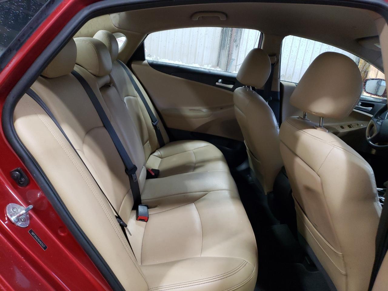 2012 Hyundai Sonata - Image 10