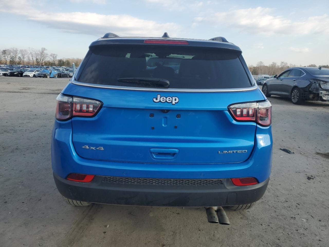 2022 Jeep Compass - Image 6