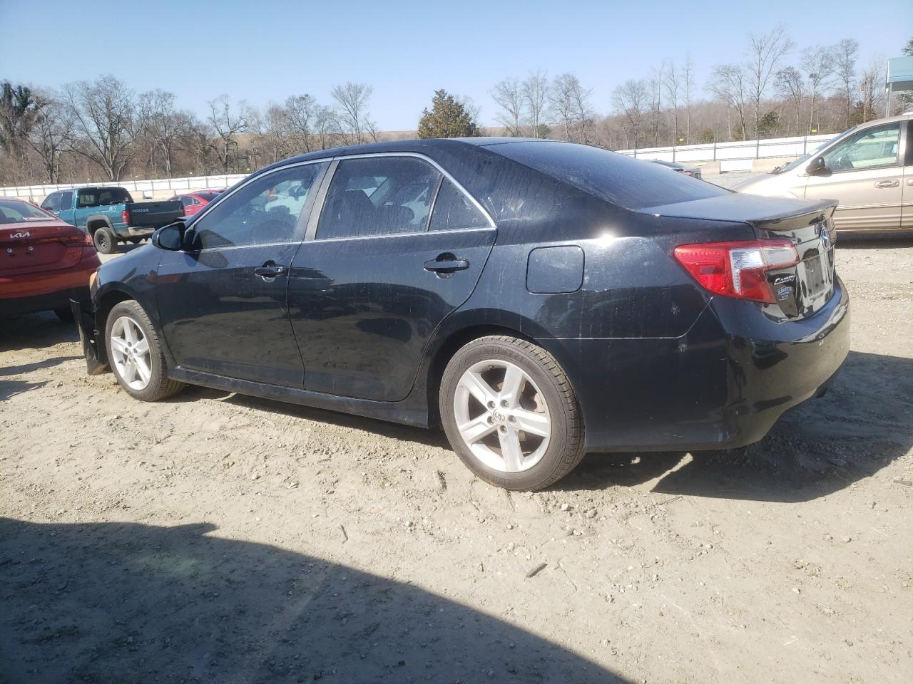 2014 Toyota Camry - Image 2