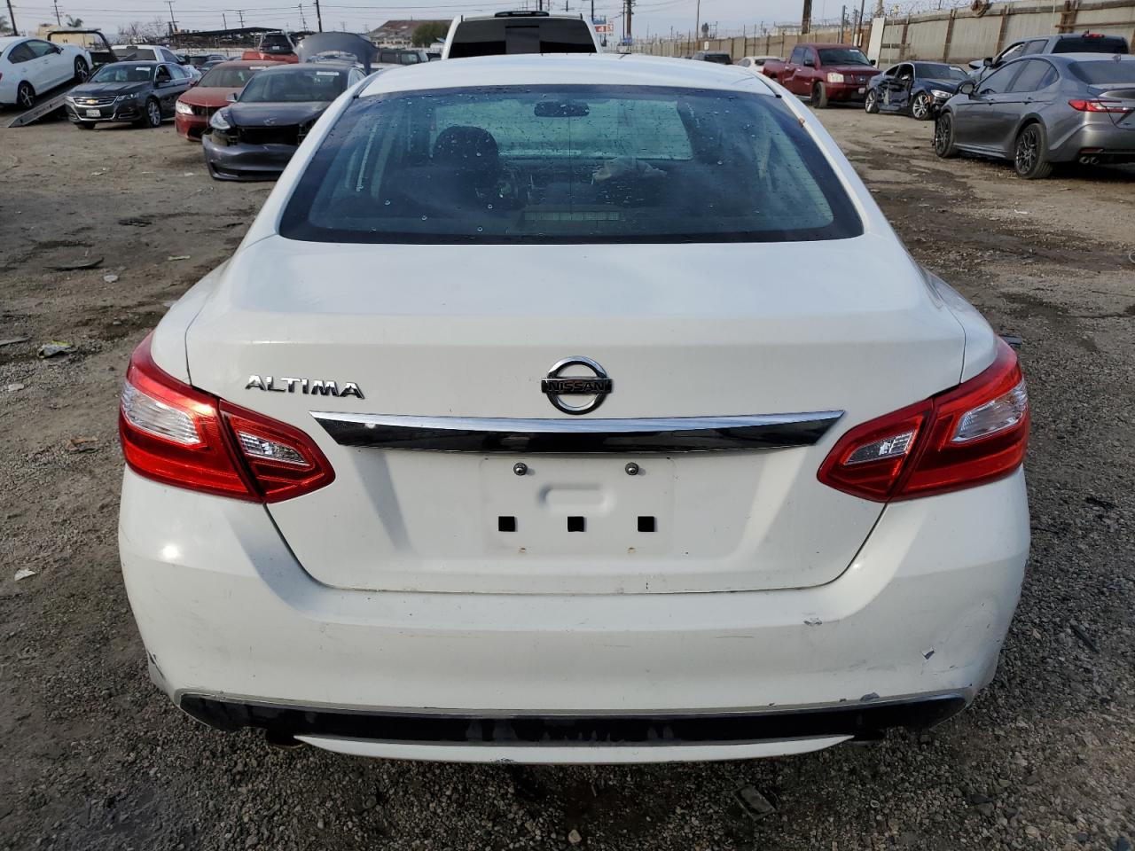2016 Nissan Altima - Image 6