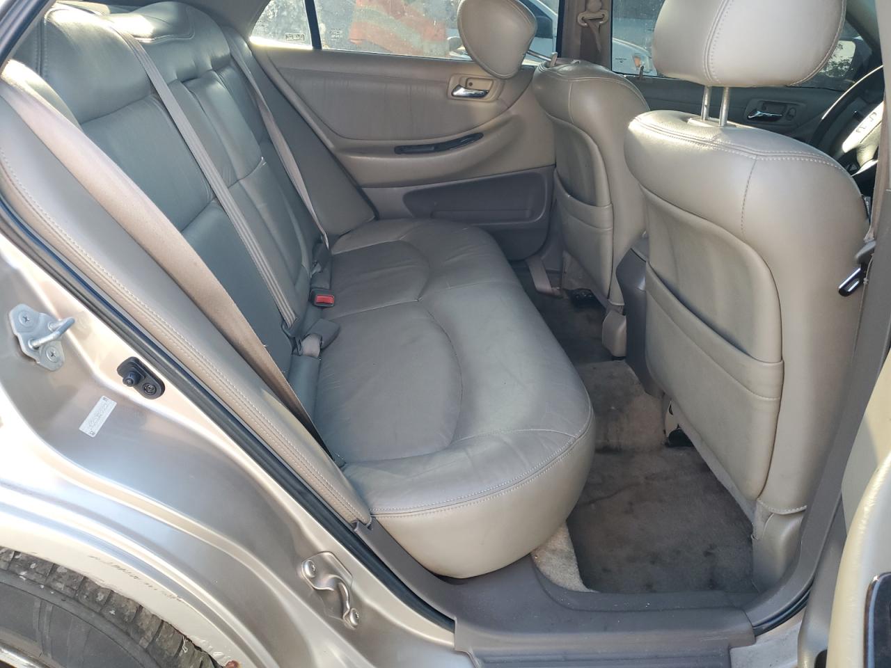2001 Honda Accord - Image 10