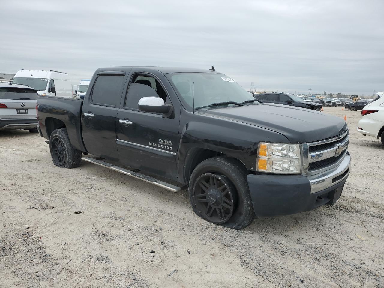 2009 Chevrolet Silverado - Image 4