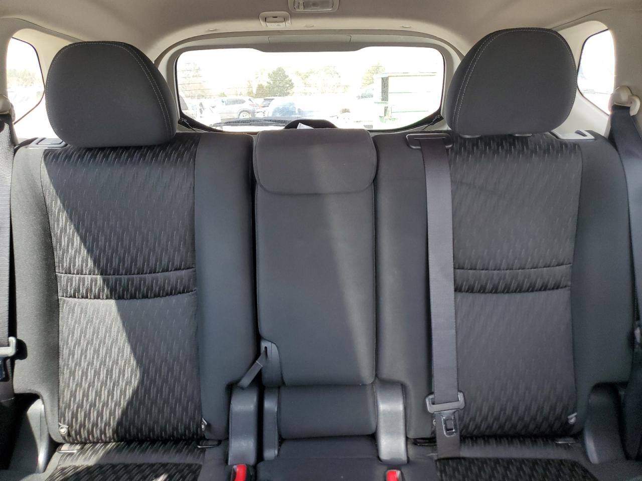 2020 Nissan Rogue - Image 10