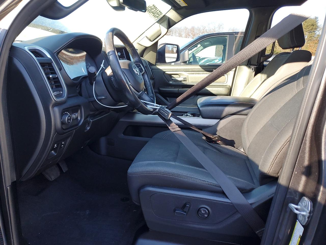 2019 RAM 1500 - Image 7