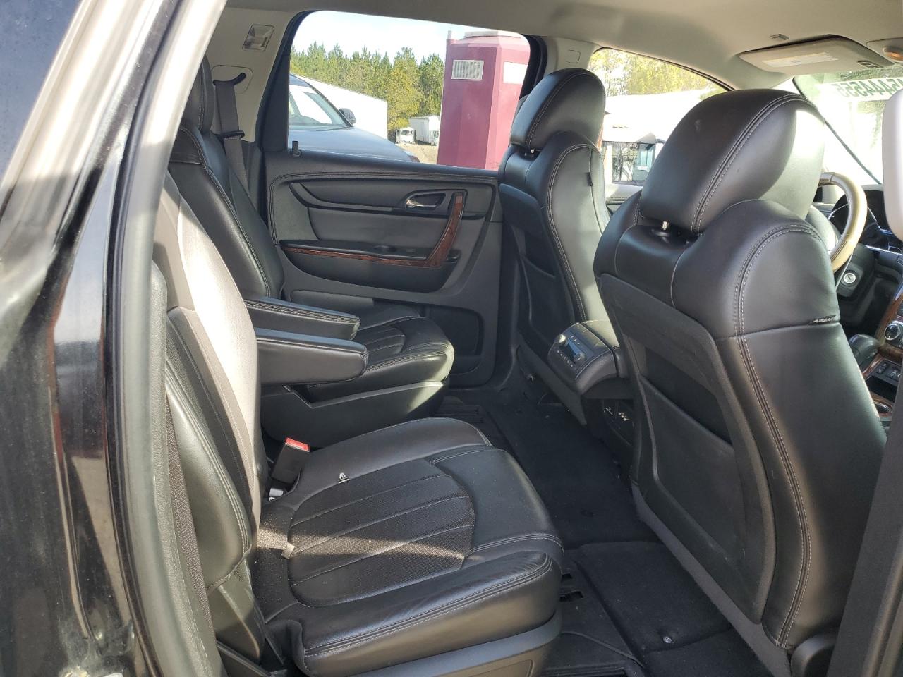 2013 Chevrolet Traverse - Image 10
