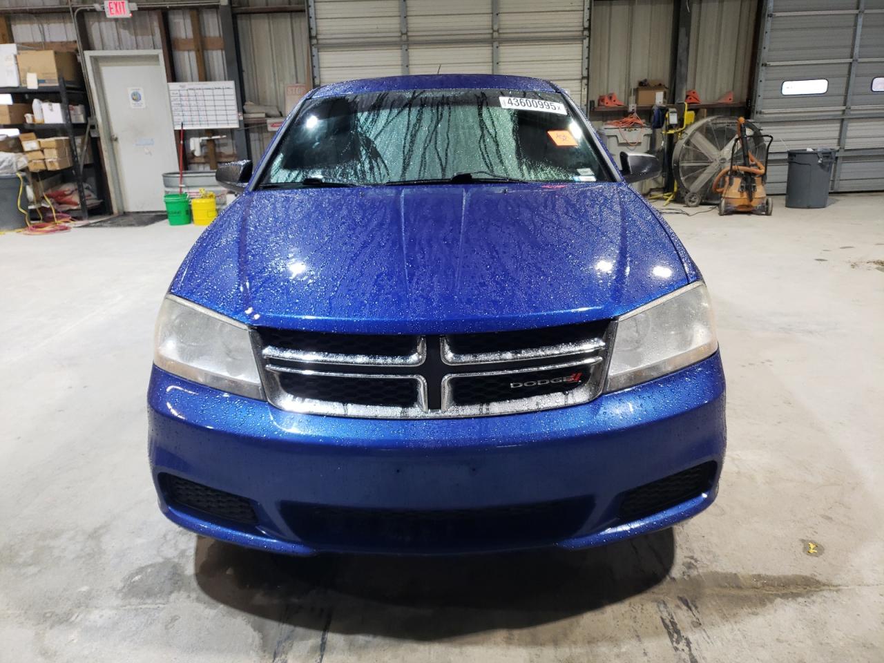 2014 Dodge Avenger - Image 5