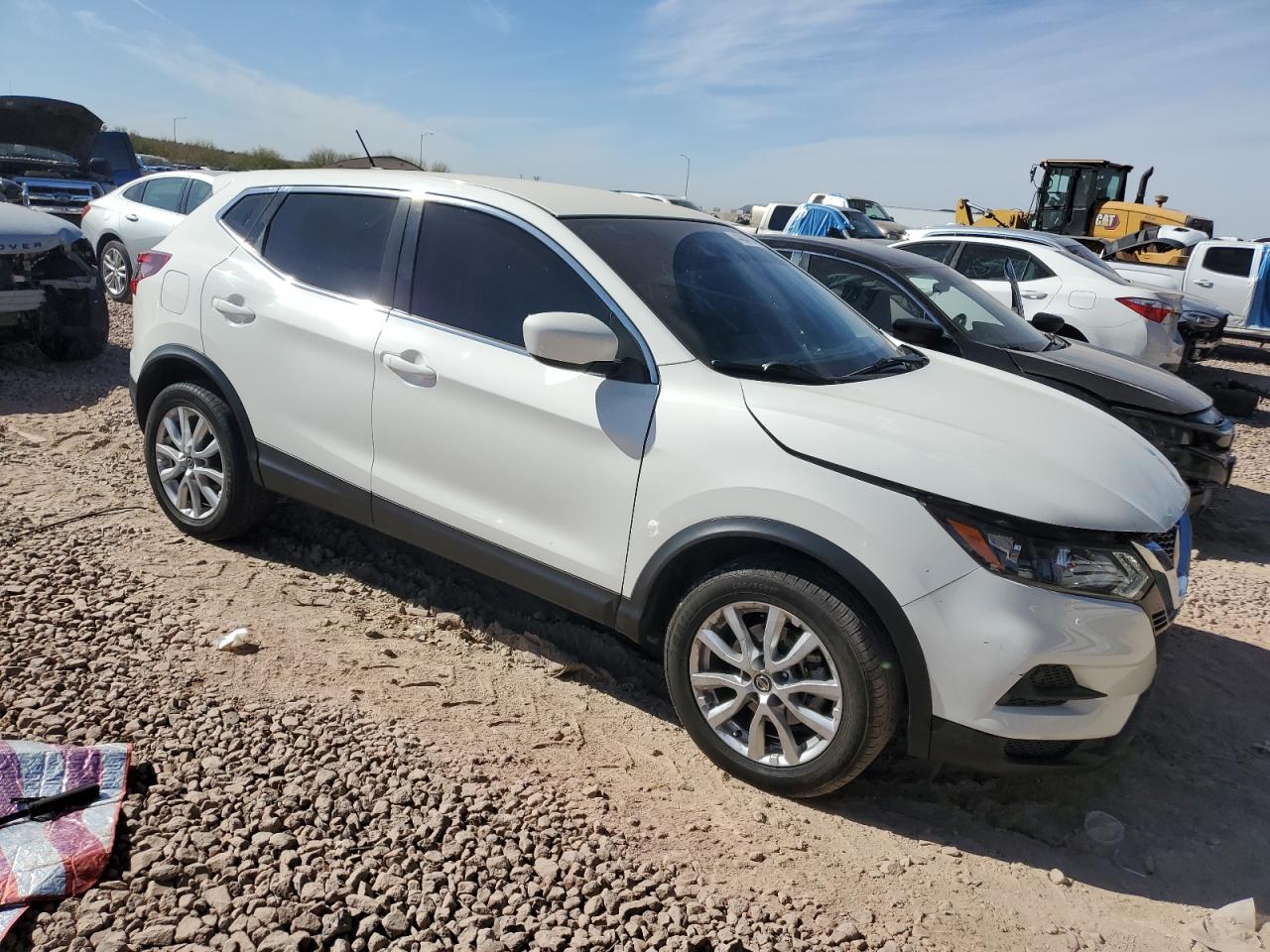 2021 Nissan Rogue - Image 4
