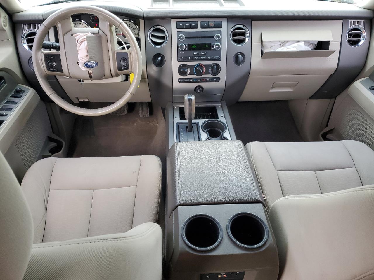 2013 Ford Expedition - Image 8