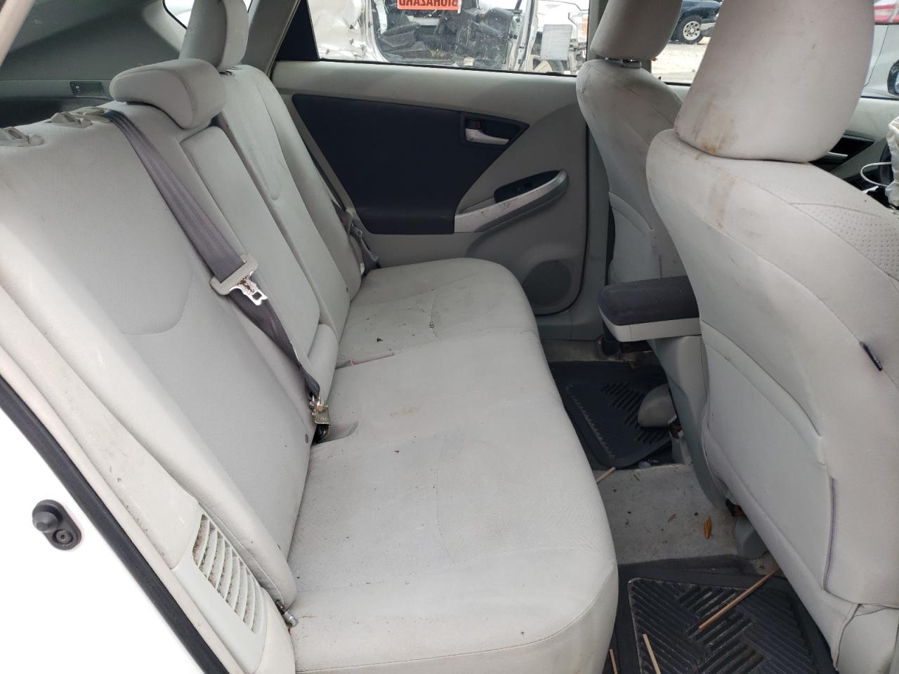 2011 Toyota Prius - Image 10