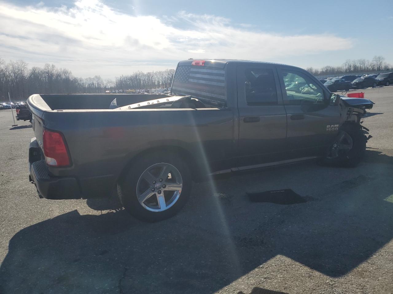 2016 RAM 1500 - Image 3