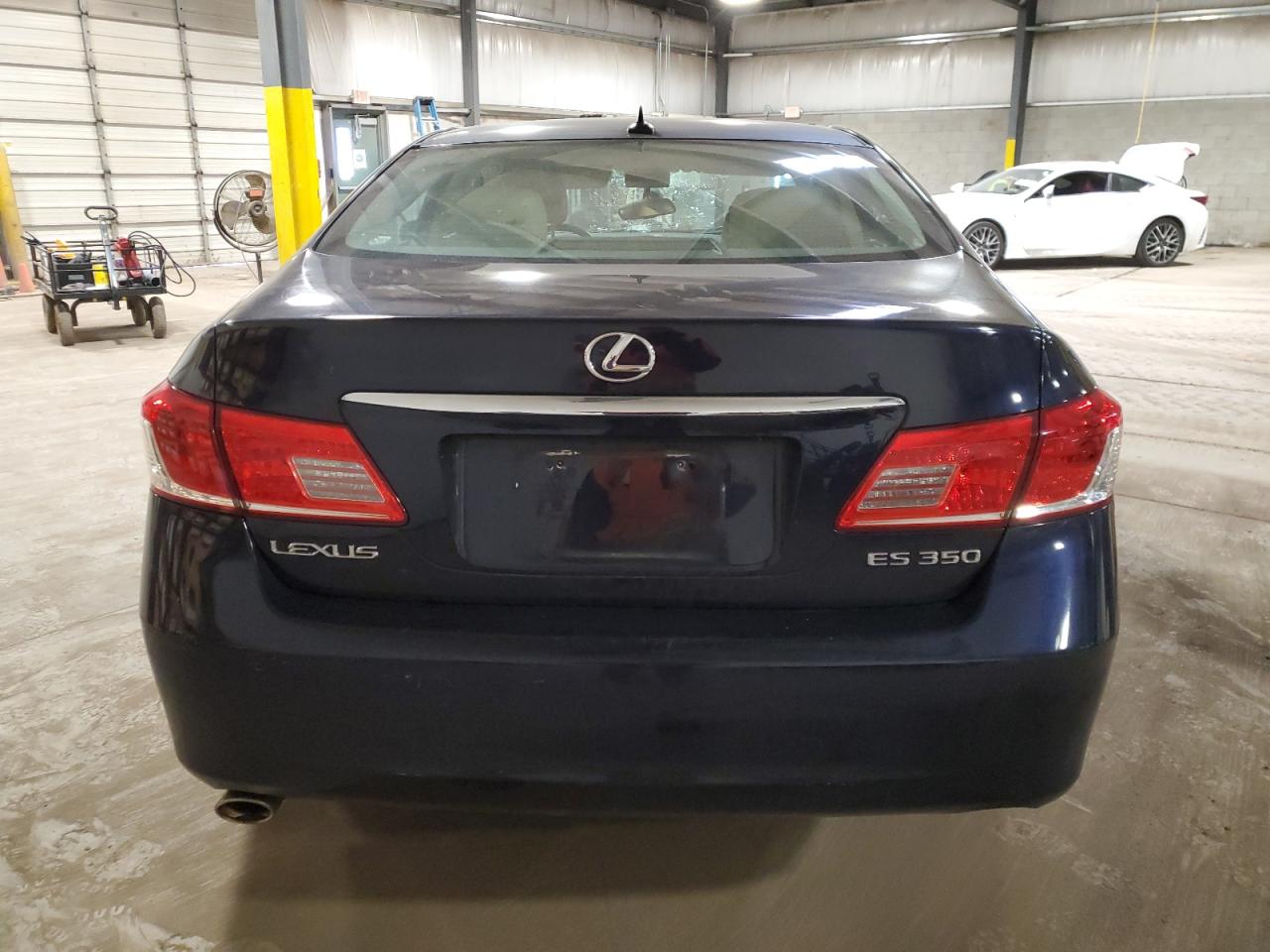 2010 Lexus ES - Image 6