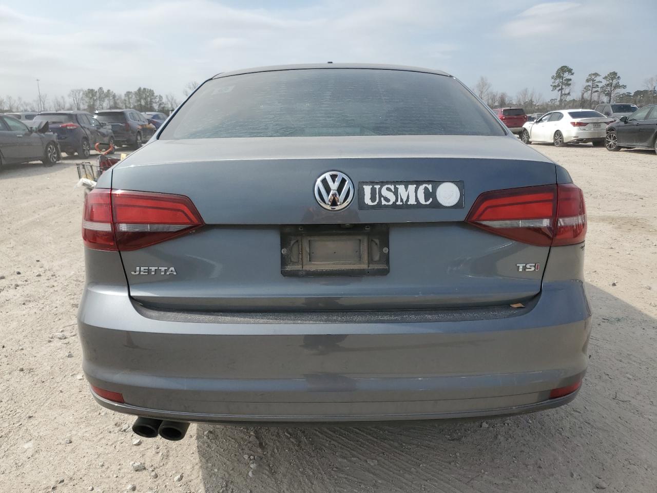 2018 Volkswagen Jetta - Image 6