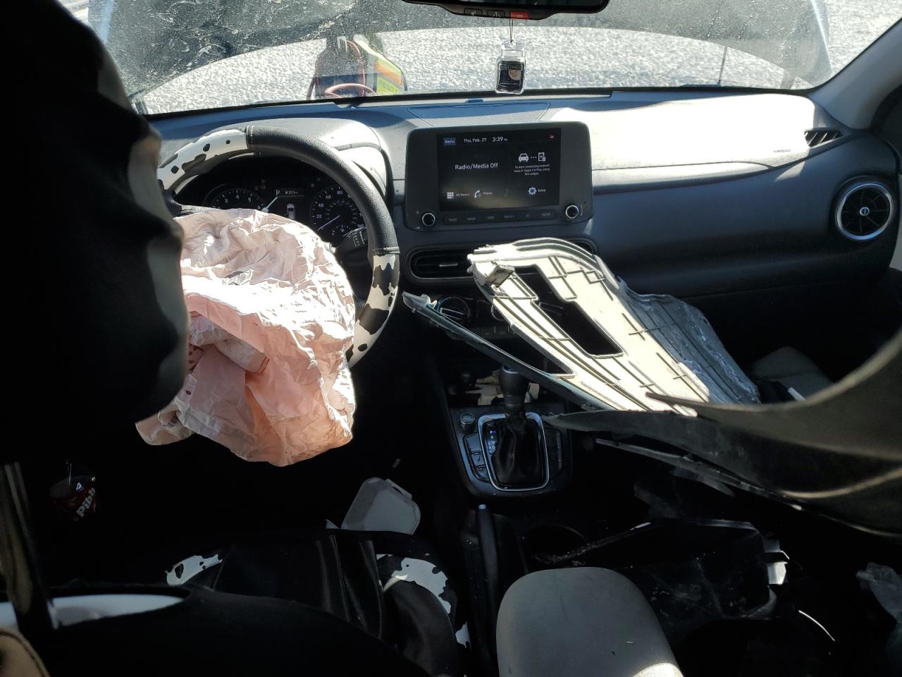 2023 Hyundai Kona - Image 8