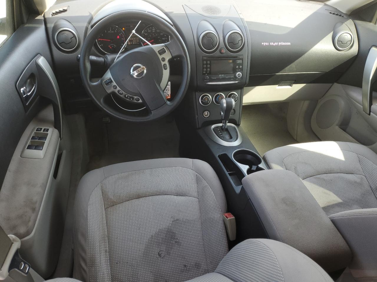 2011 Nissan Rogue - Image 8