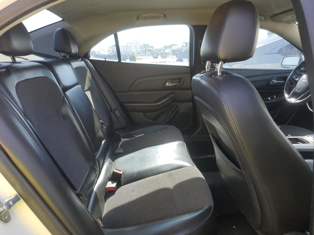 2013 Chevrolet Malibu - Image 10
