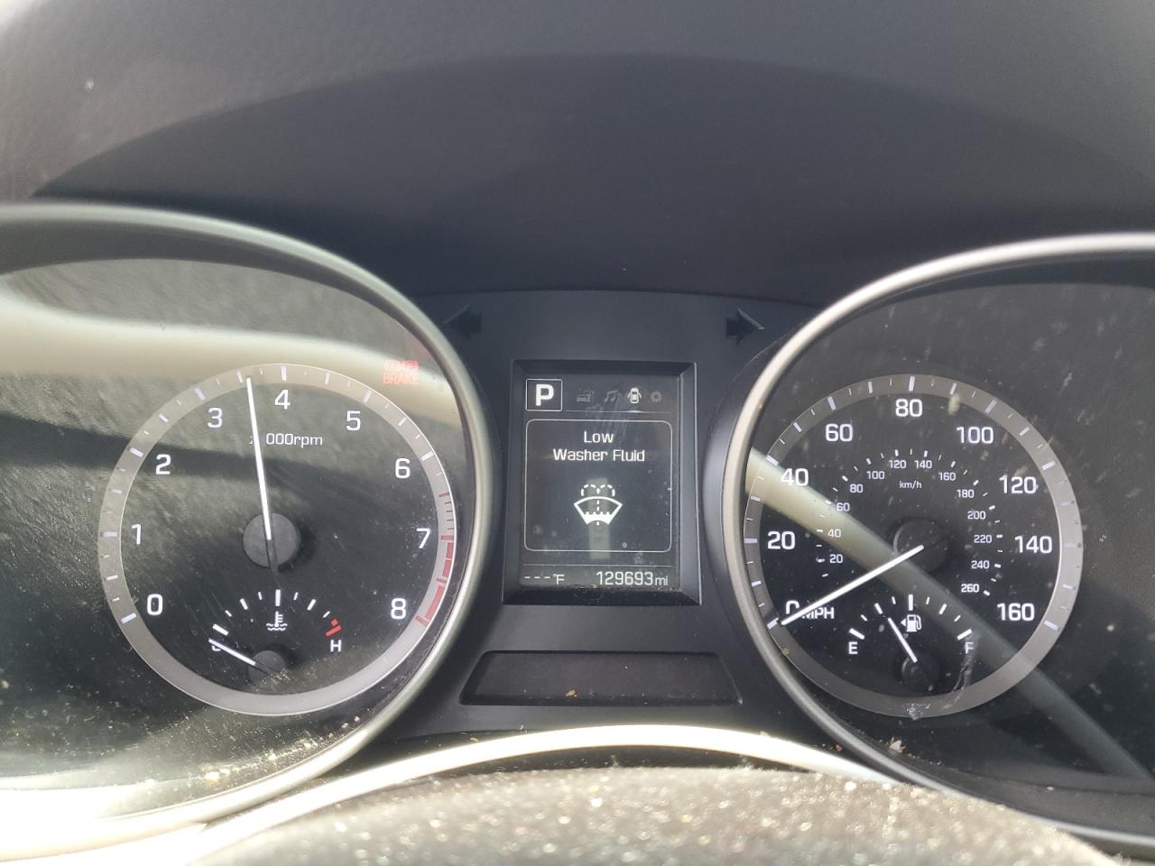 2017 Hyundai Santa Fe - Image 9