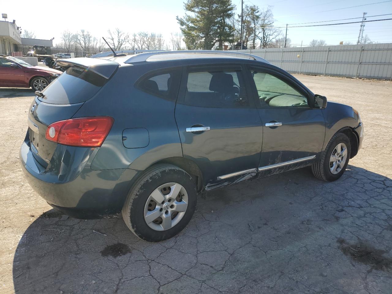 2015 Nissan Rogue - Image 3