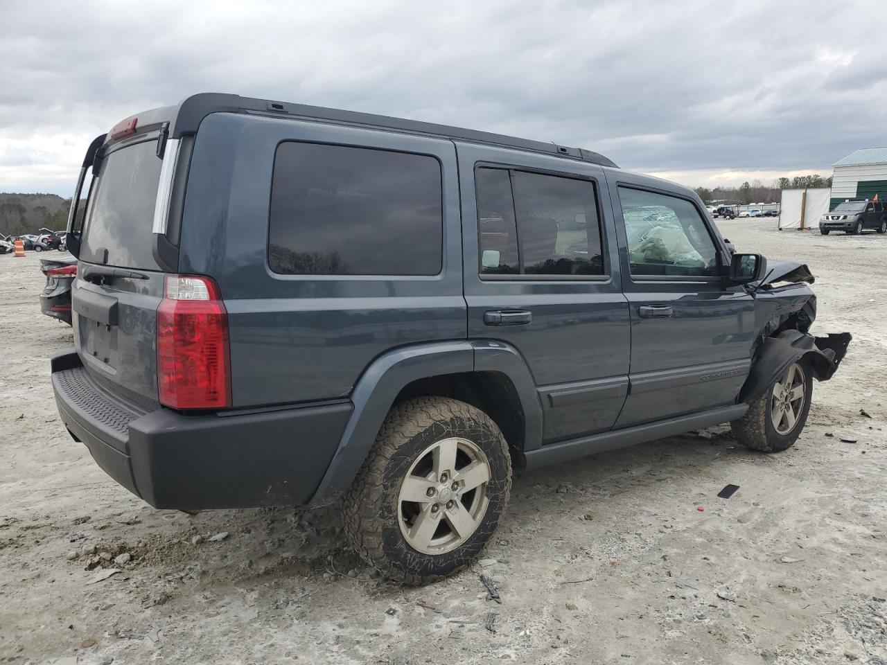 2007 Jeep Commander - Image 3
