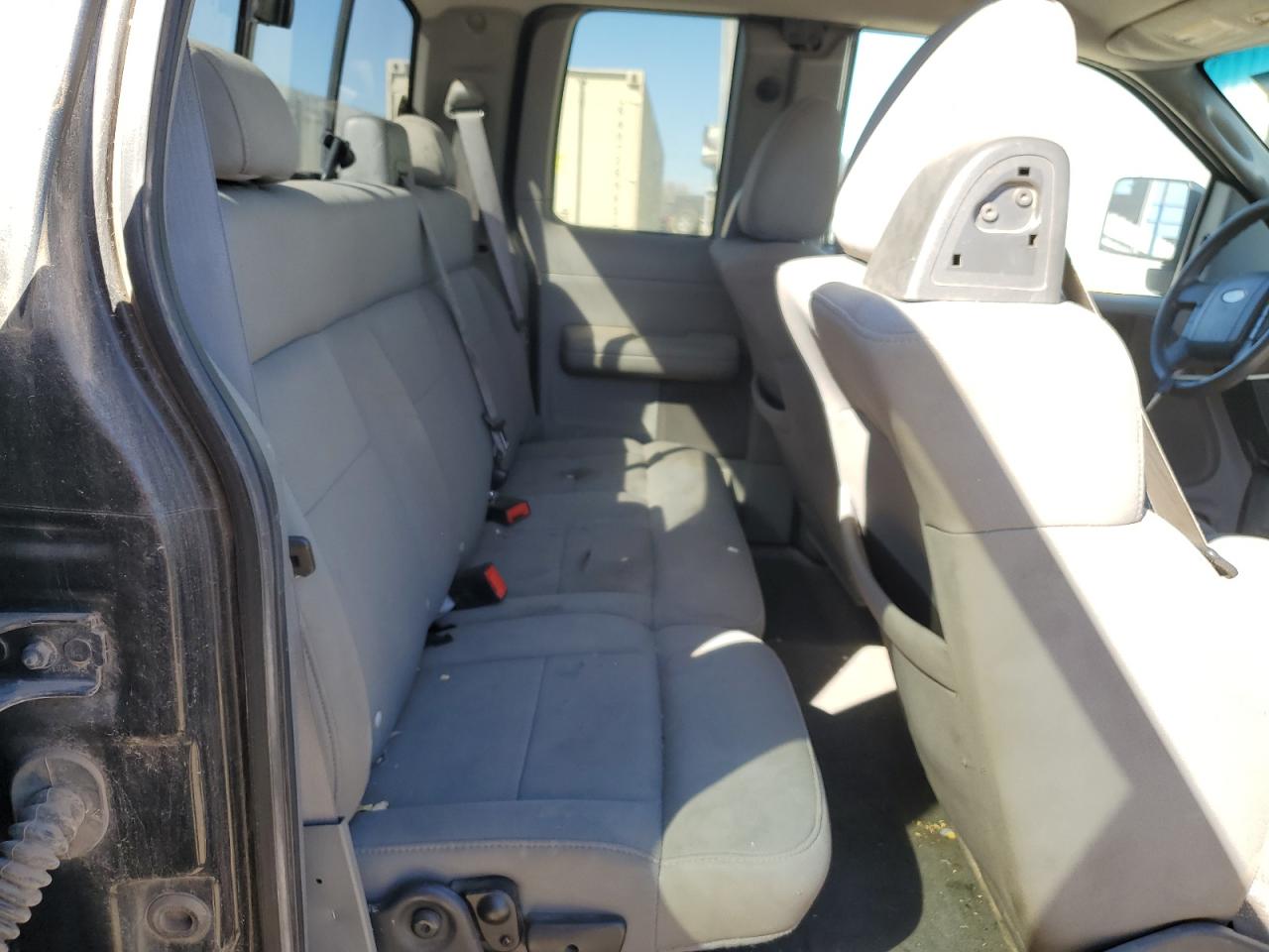 2004 Ford F-150 - Image 11