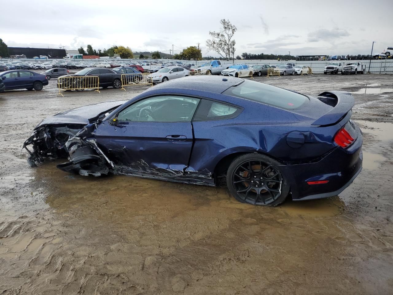 2019 Ford Mustang - Image 2