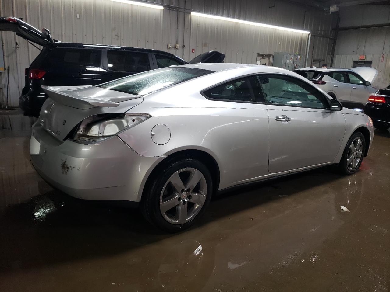 2009 Pontiac G6 - Image 3