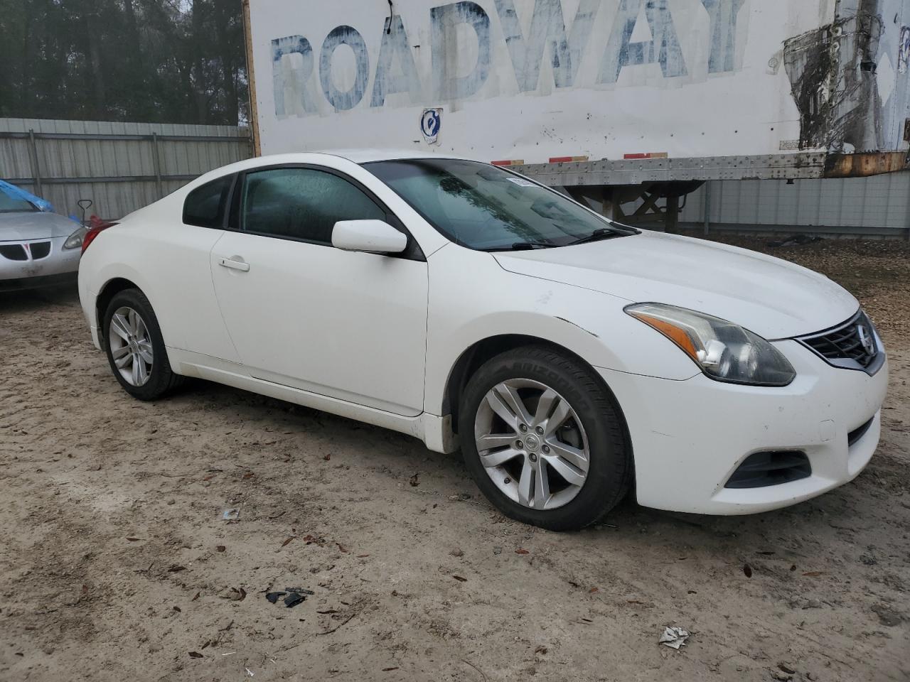 2011 Nissan Altima - Image 4