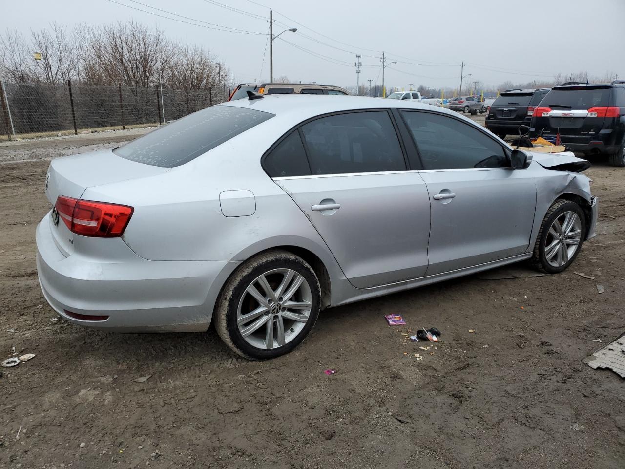 2015 Volkswagen Jetta - Image 3