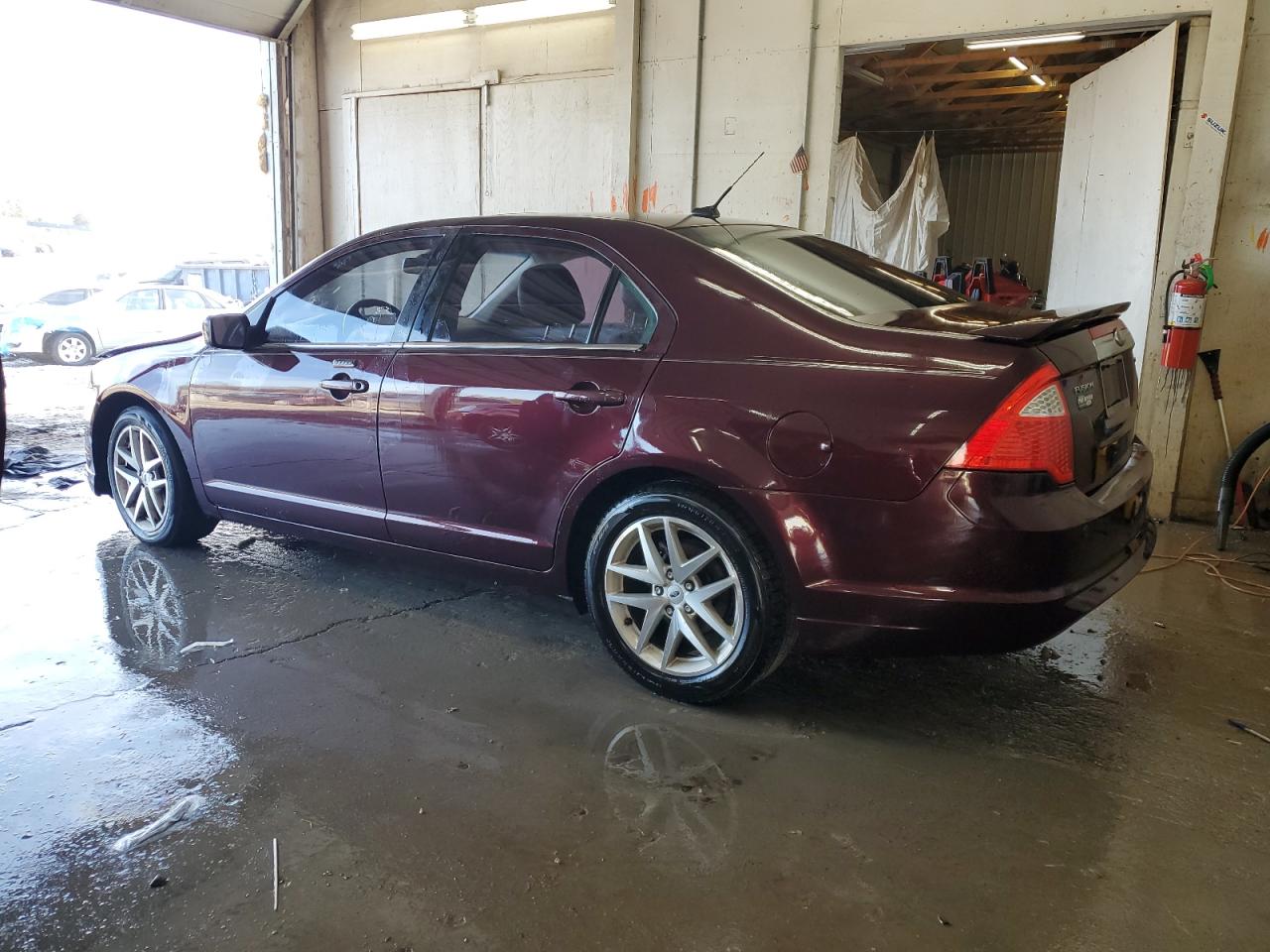 2011 Ford Fusion - Image 2
