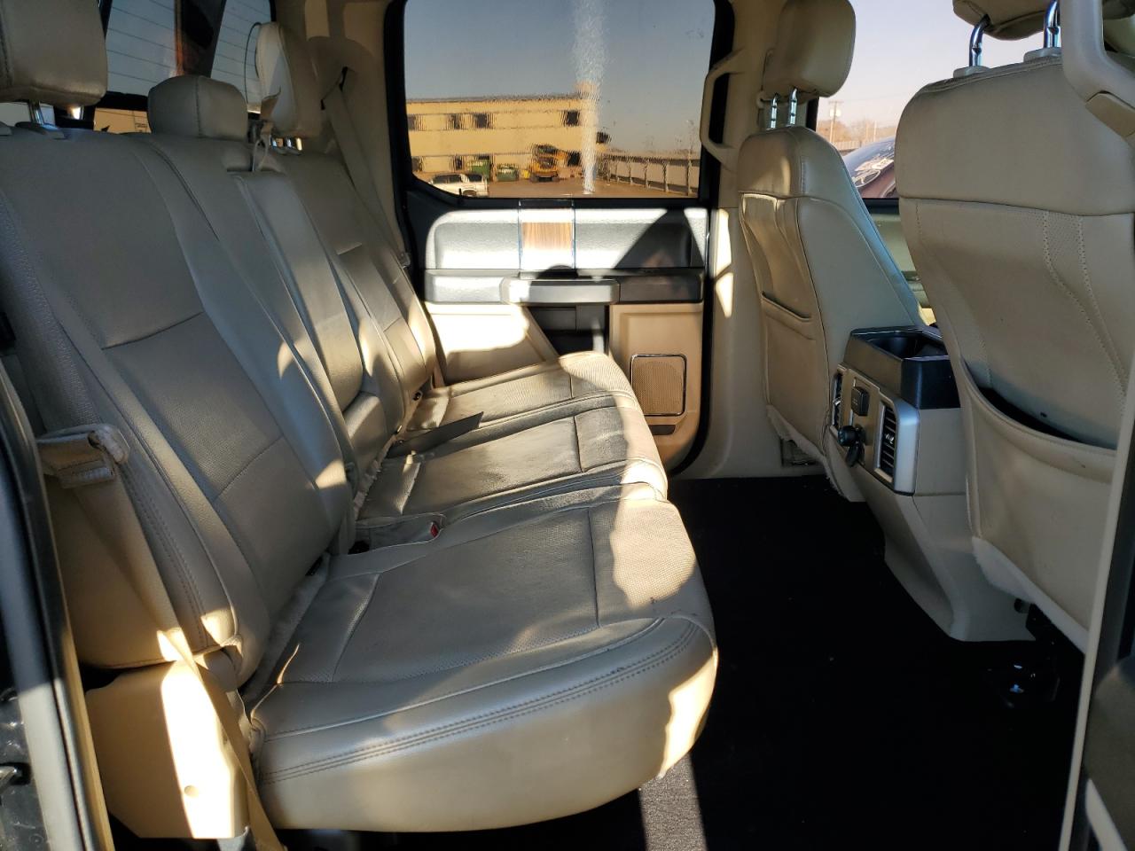 2016 Ford F-150 - Image 10