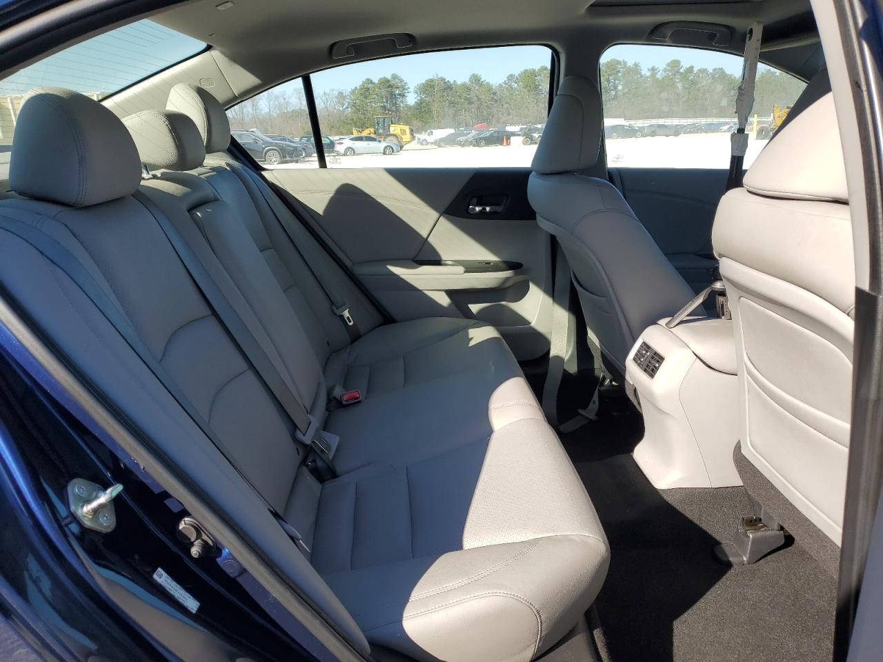 2014 Honda Accord - Image 11