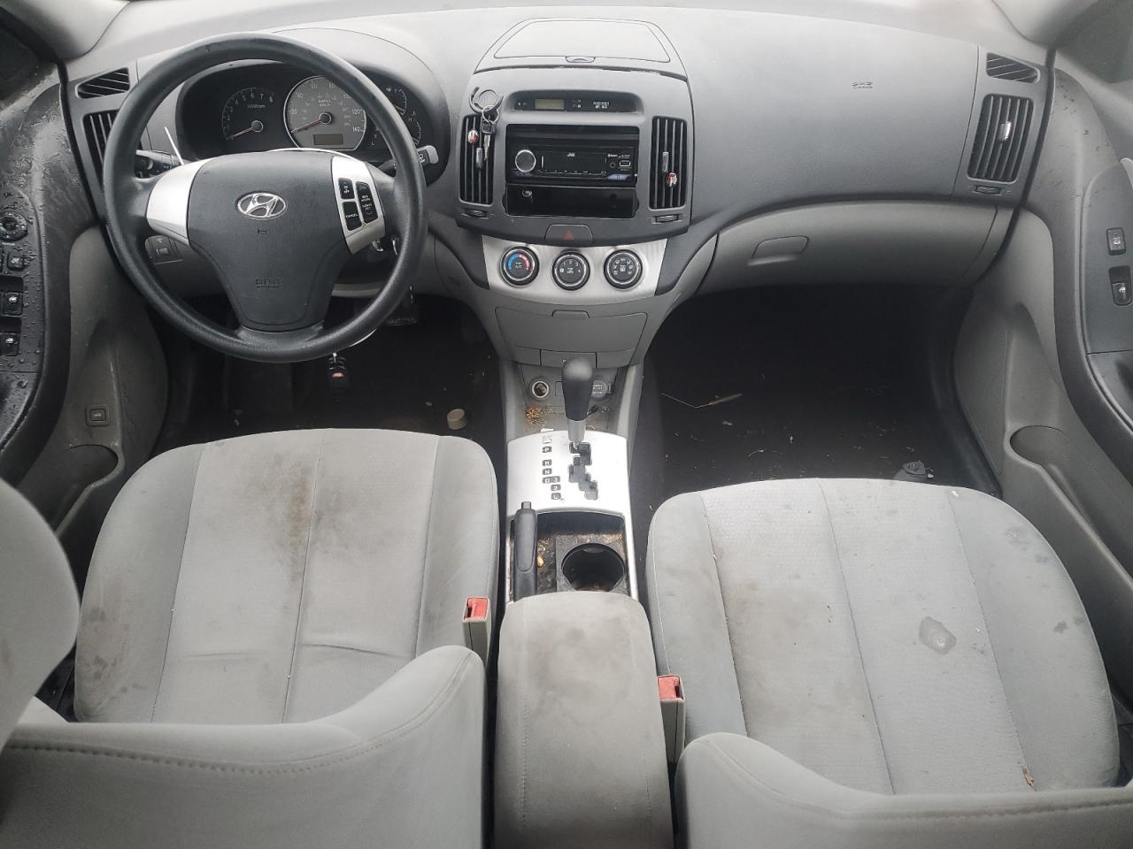 2008 Hyundai Elantra - Image 8