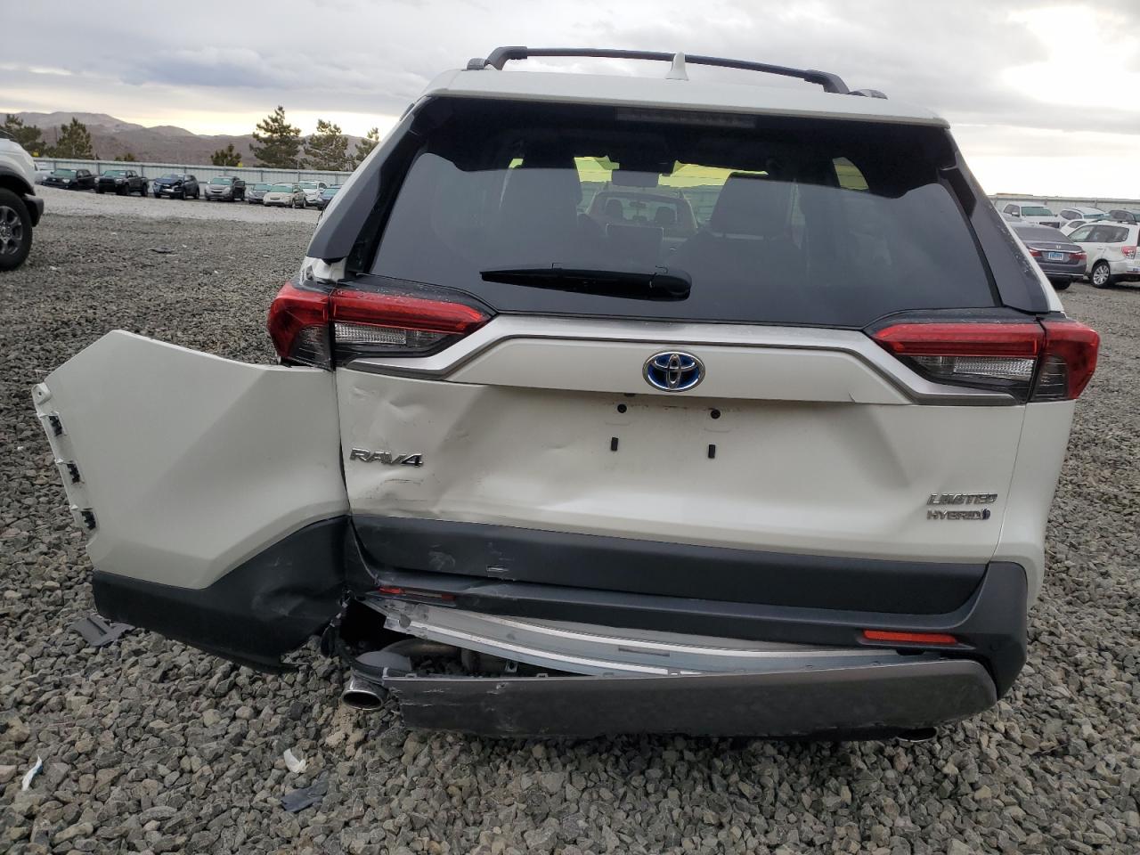 2019 Toyota RAV 4 - Image 6