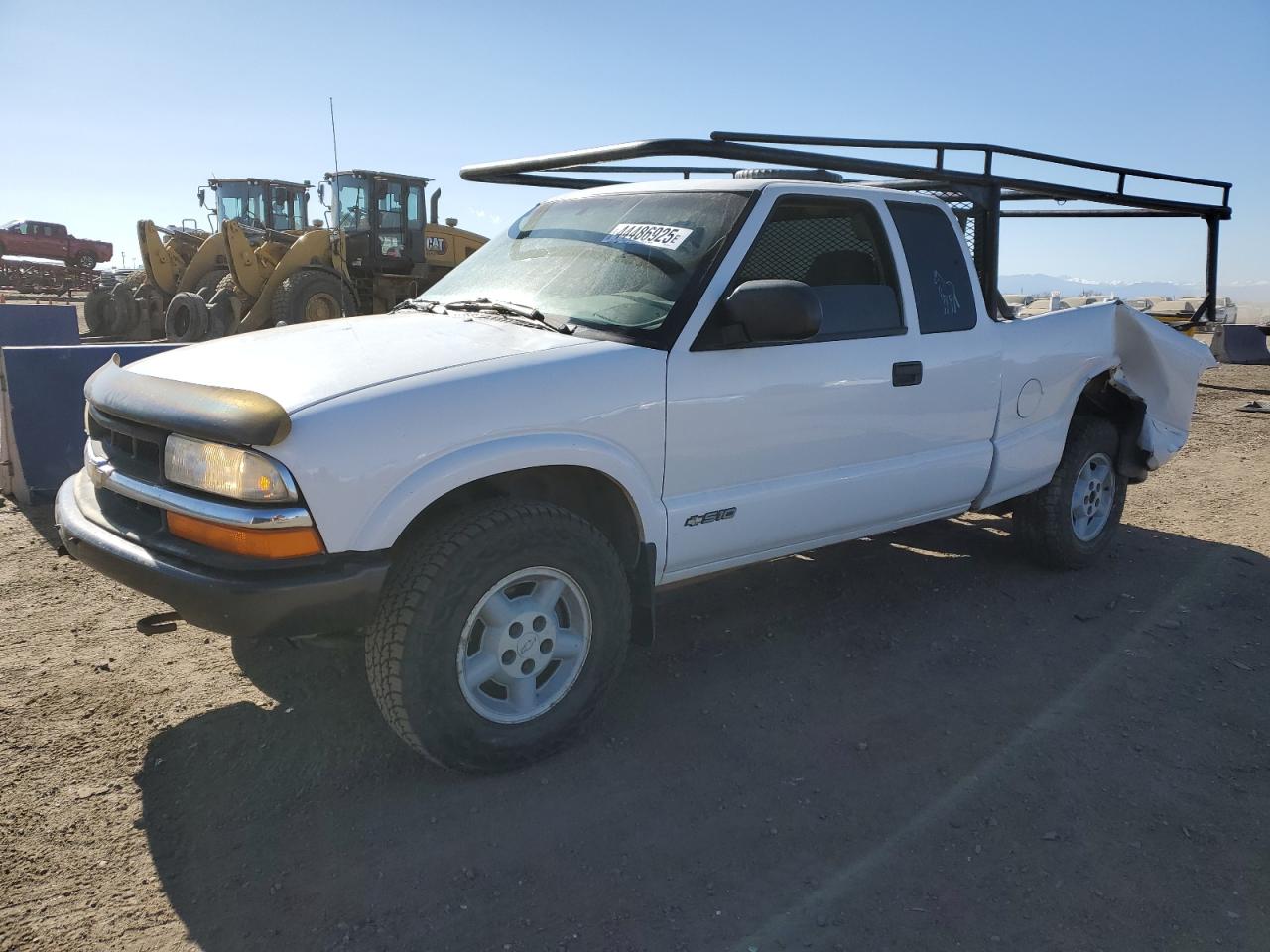 2002 Chevrolet S-10 Pickup - Image 1