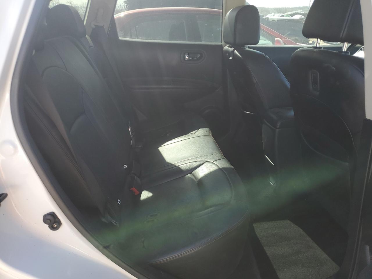 2012 Nissan Rogue - Image 11