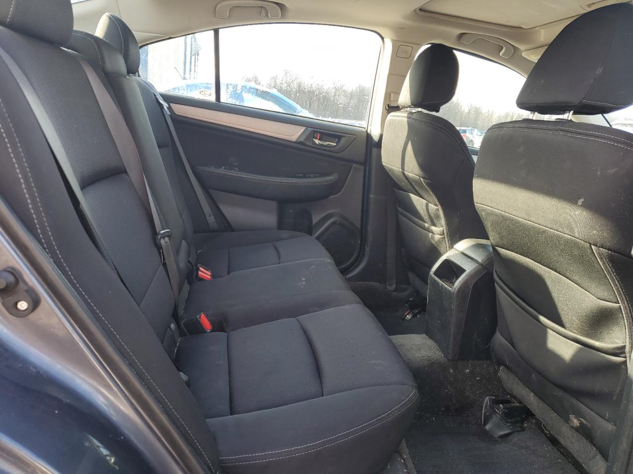 2015 Subaru Legacy - Image 10
