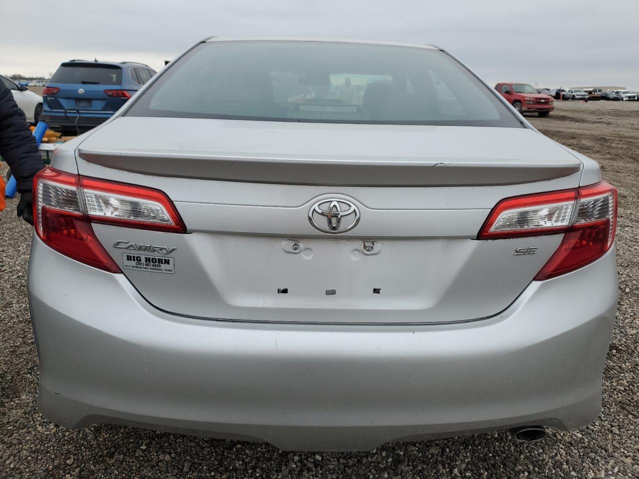 2014 Toyota Camry - Image 6