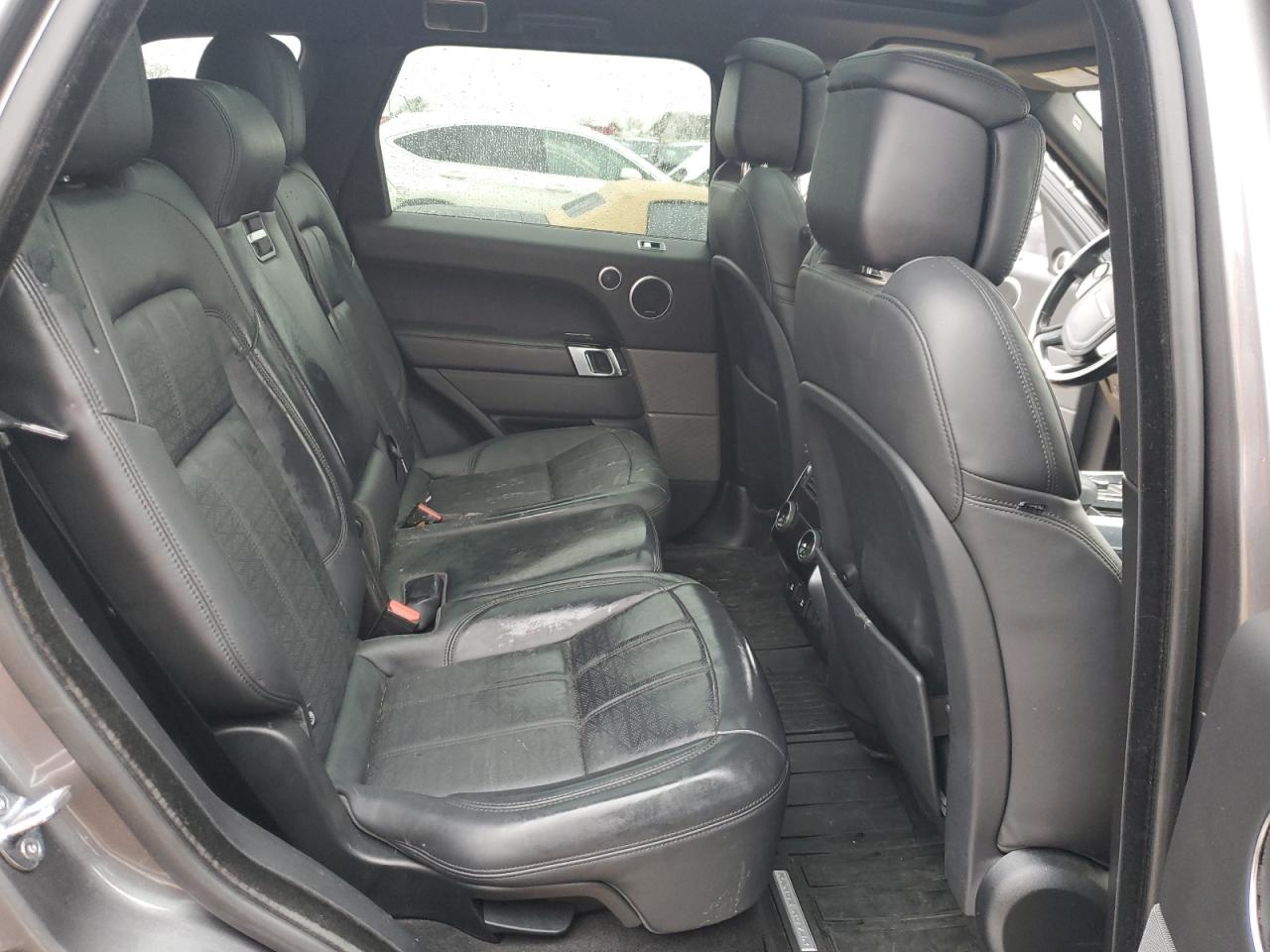 2018 Land Rover Range Rover - Image 10