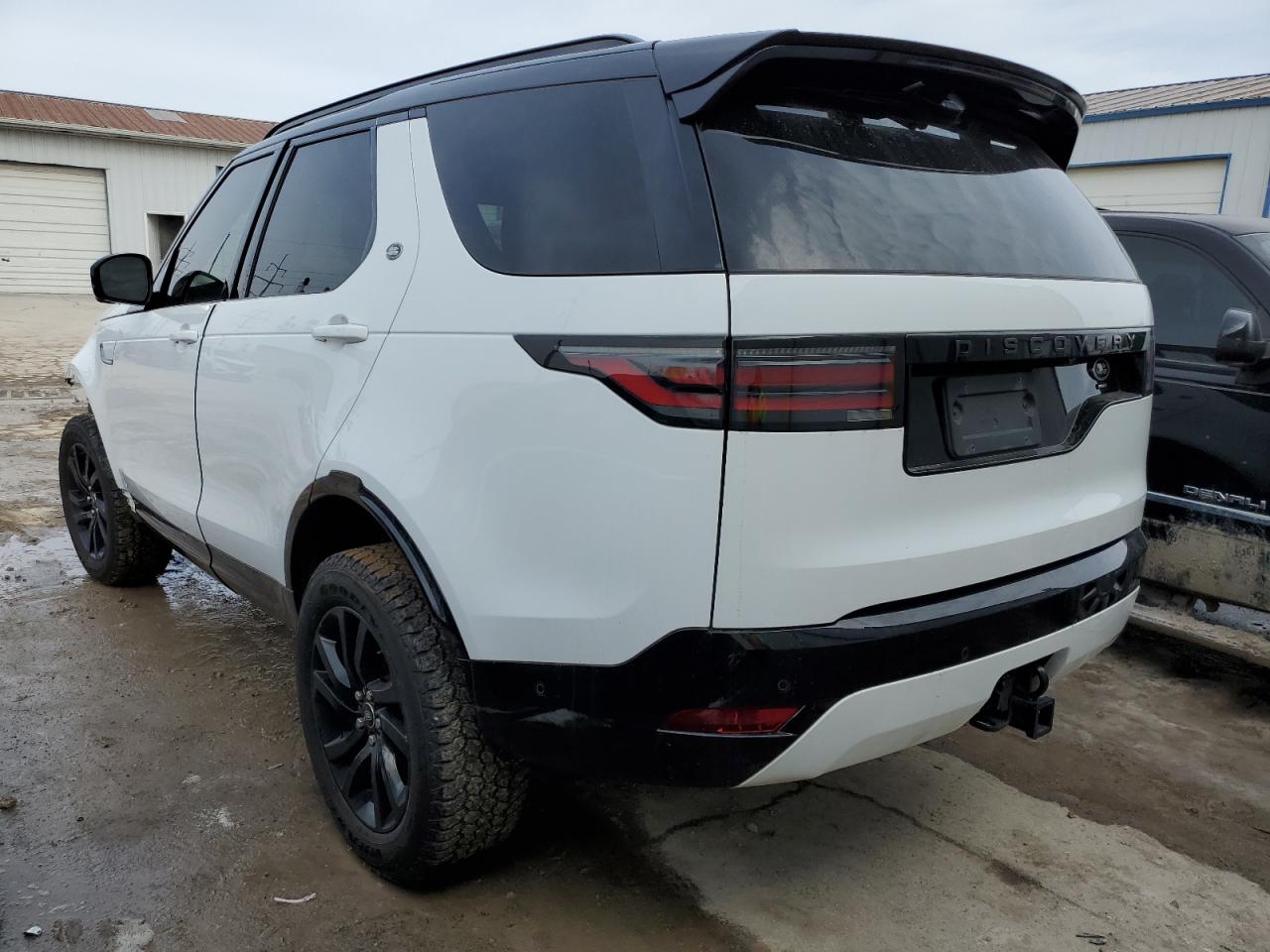 2021 Land Rover Discovery - Image 2