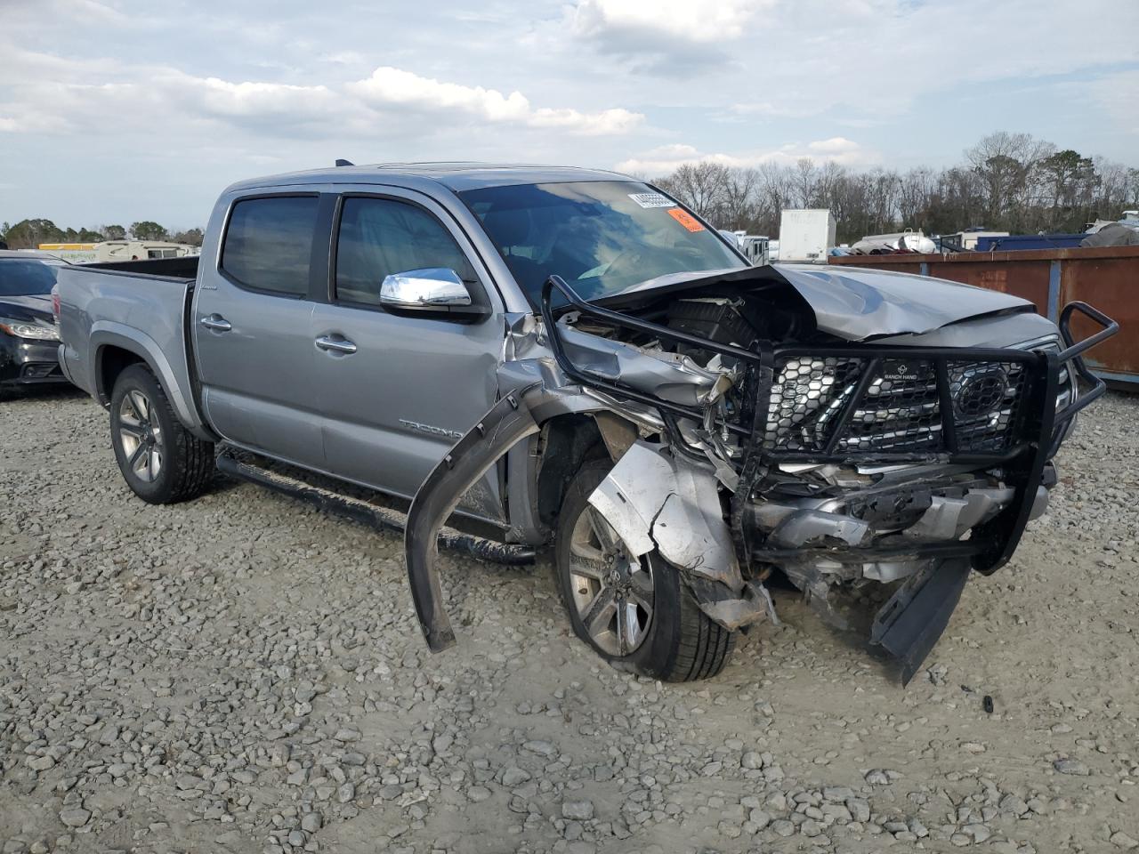 2019 Toyota Tacoma - Image 4