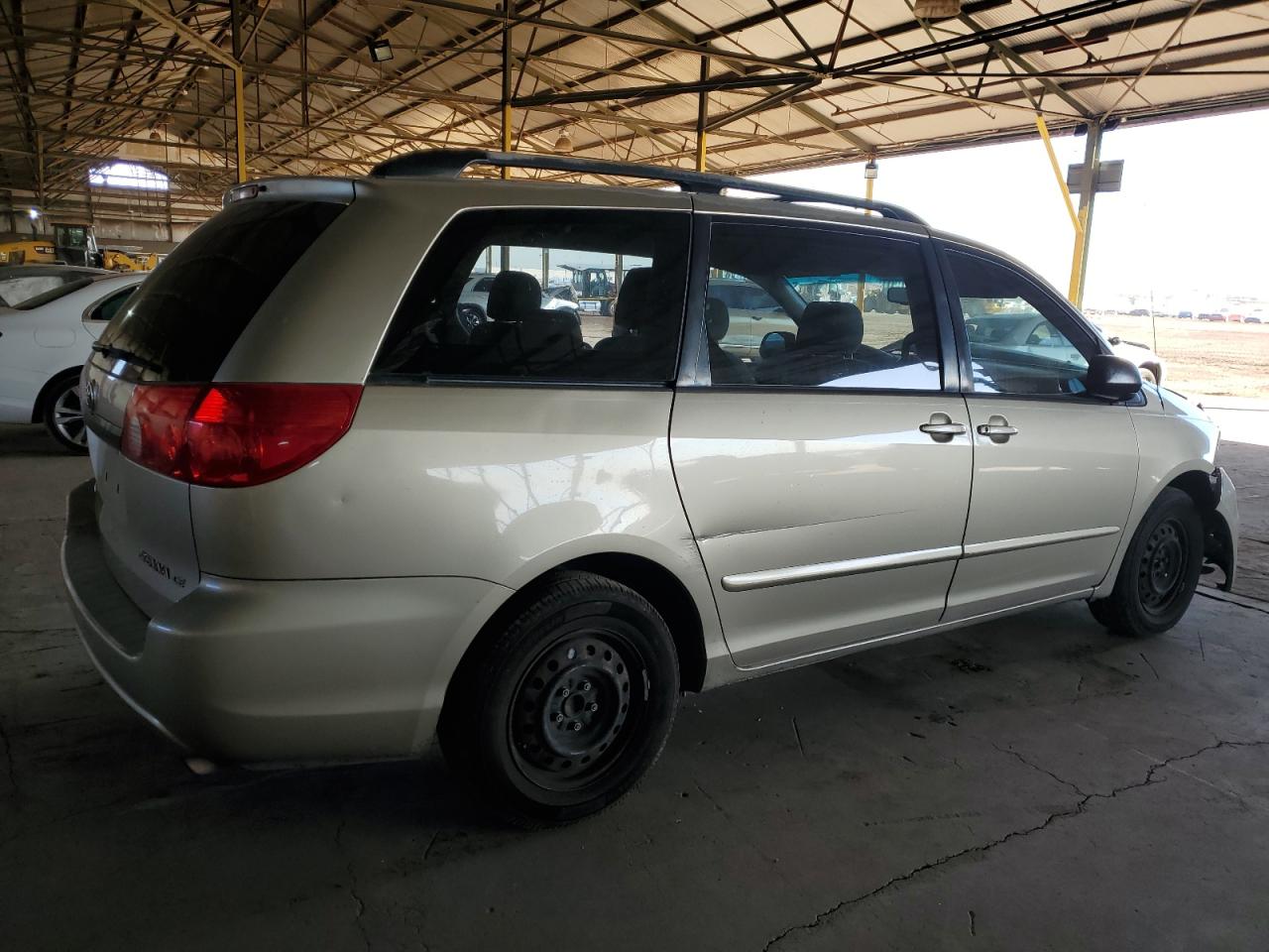 2008 Toyota Sienna - Image 3