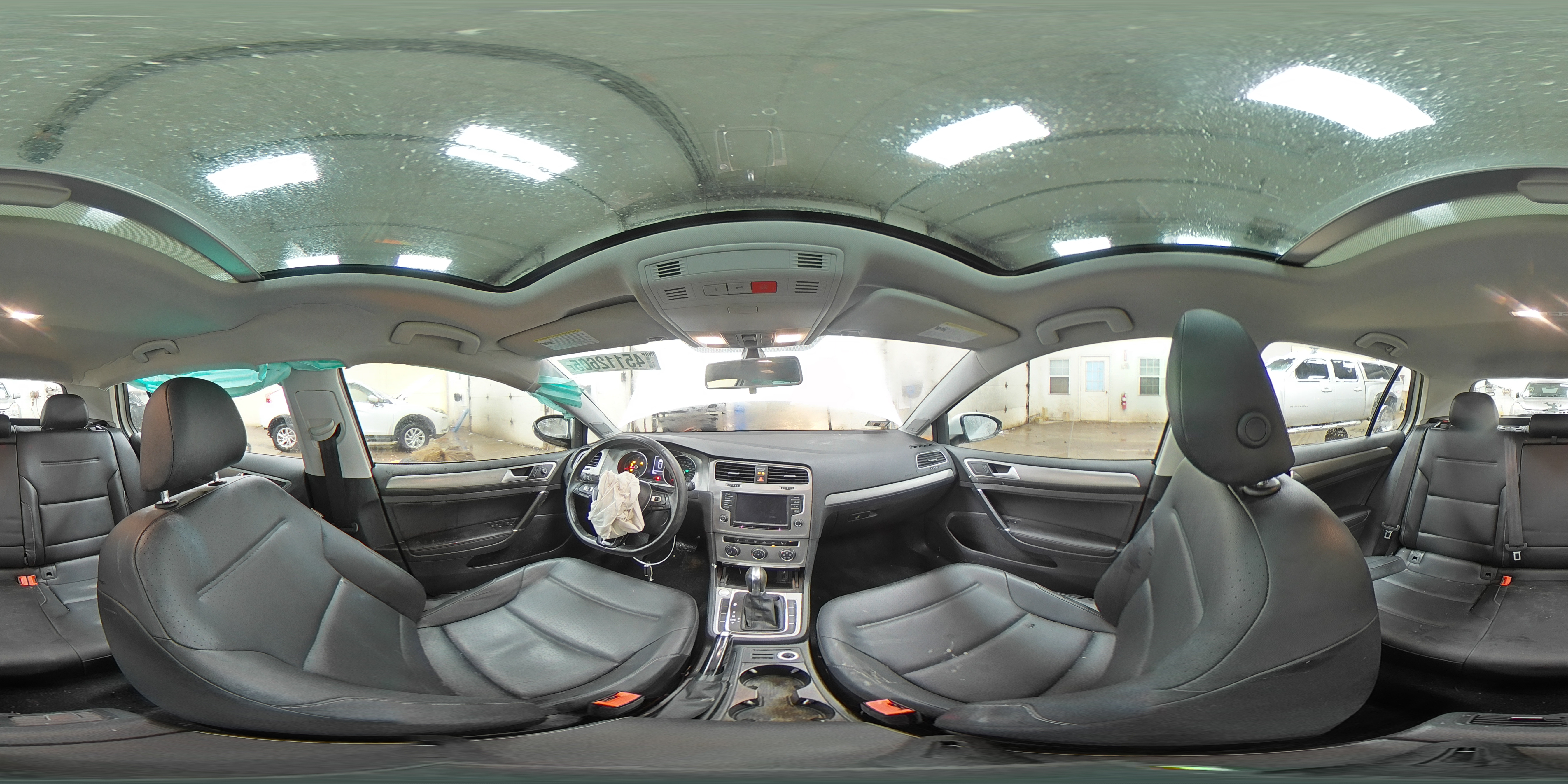 2016 Volkswagen Golf - Image 14