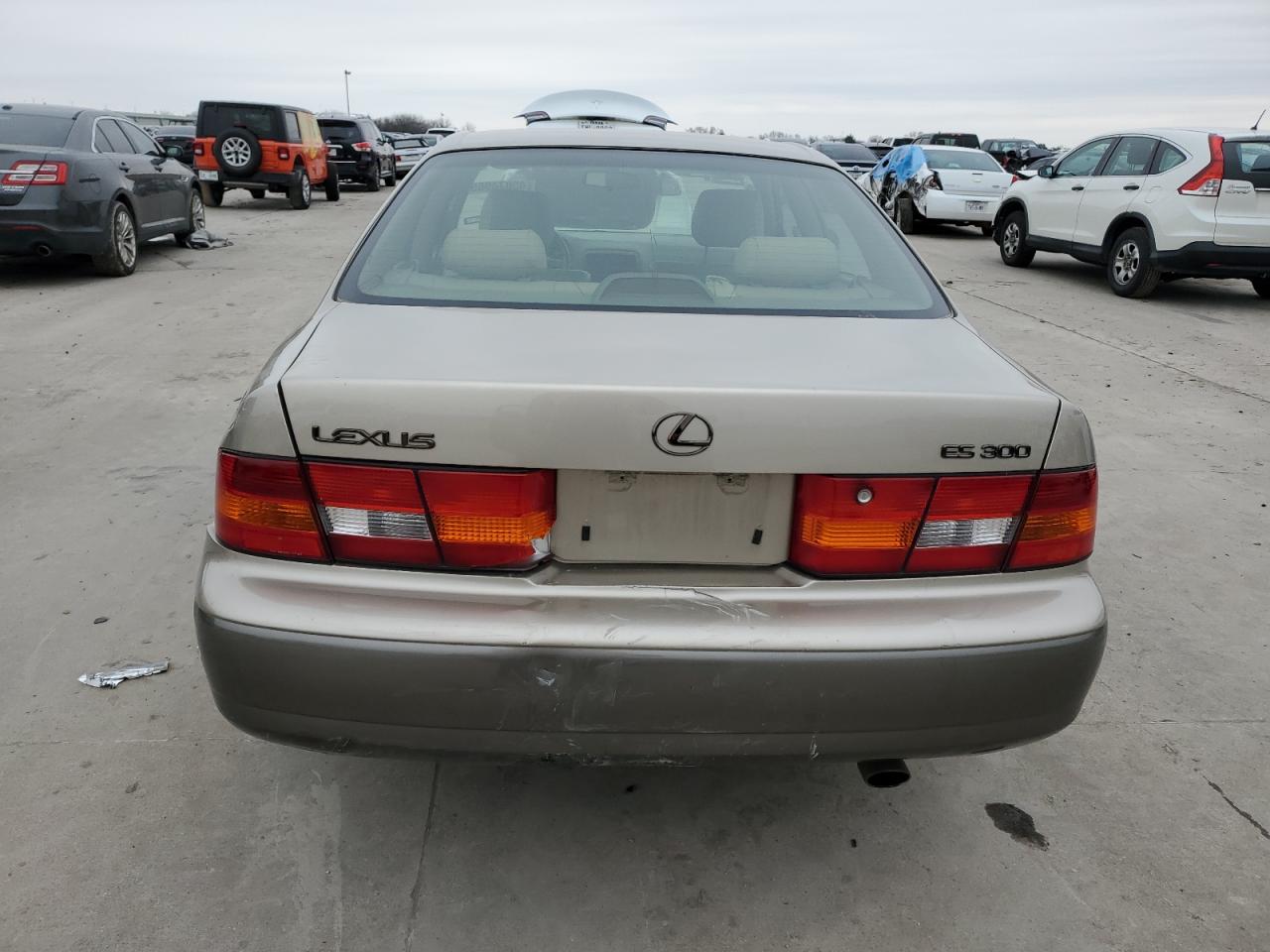 1999 Lexus ES - Image 6
