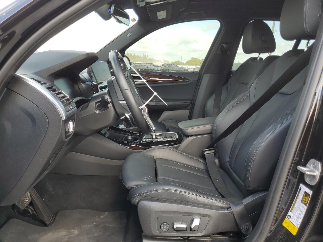 2022 BMW X3 - Image 7