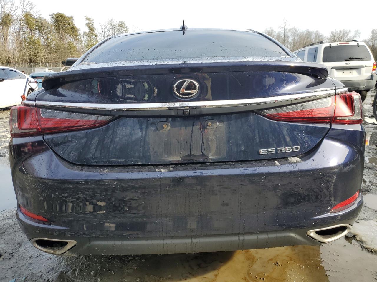 2021 Lexus ES - Image 6
