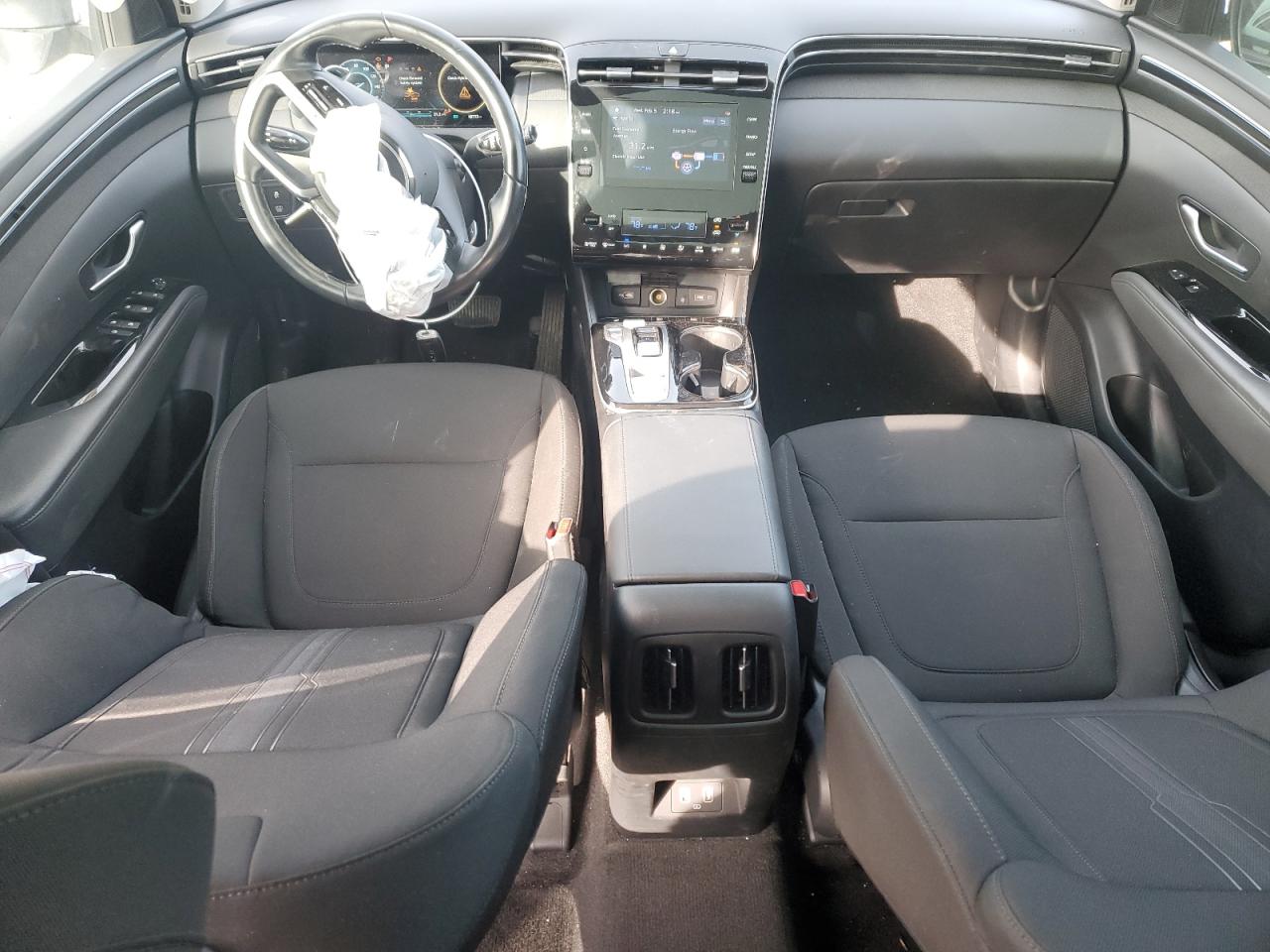 2022 Hyundai Tucson - Image 8