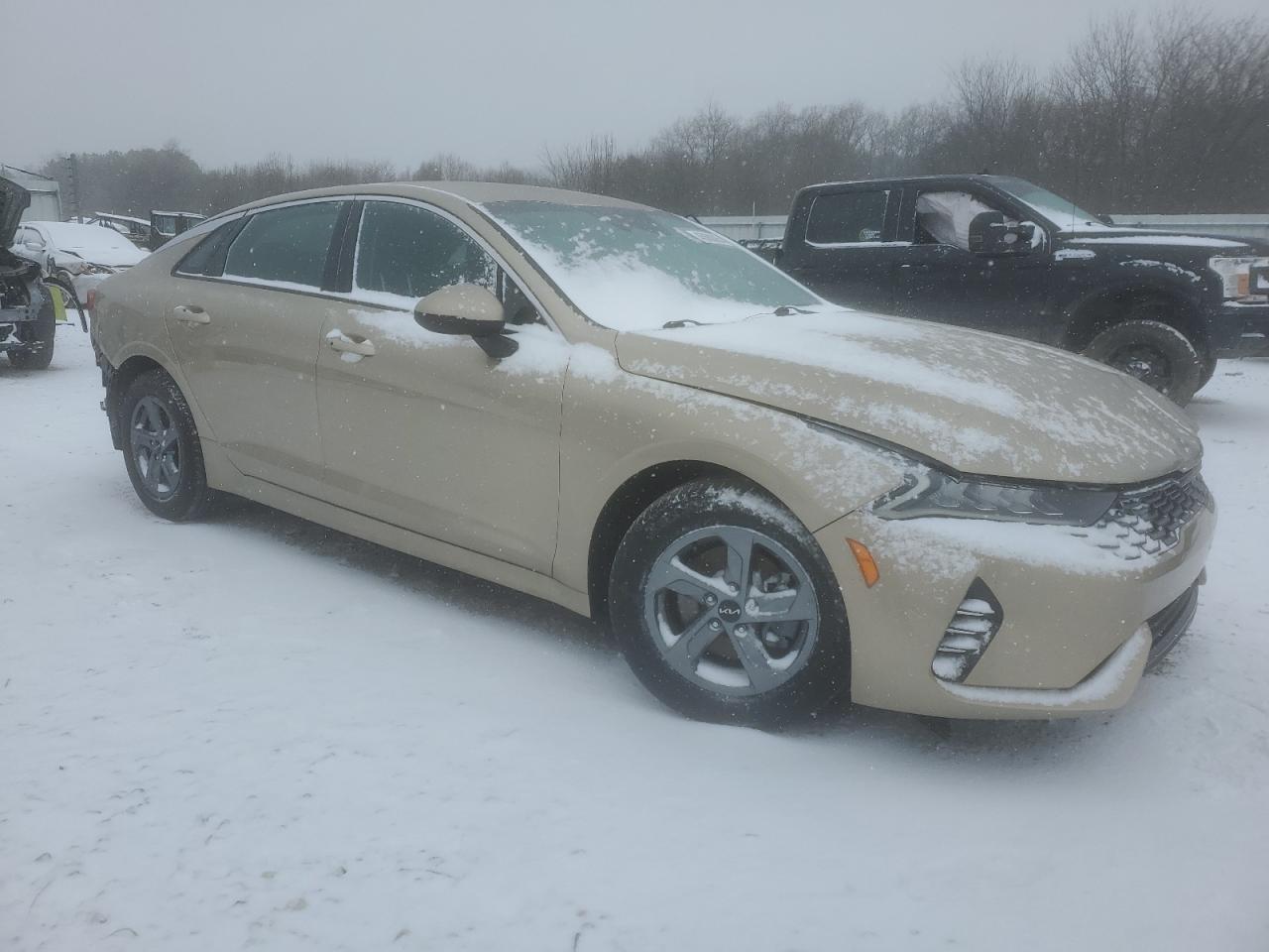 2022 Kia K5 - Image 4