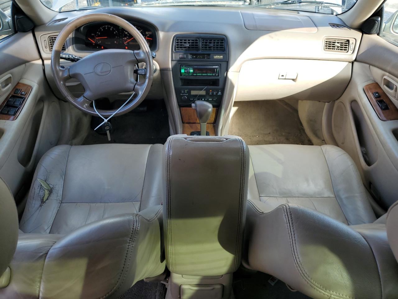 1998 Lexus ES - Image 8