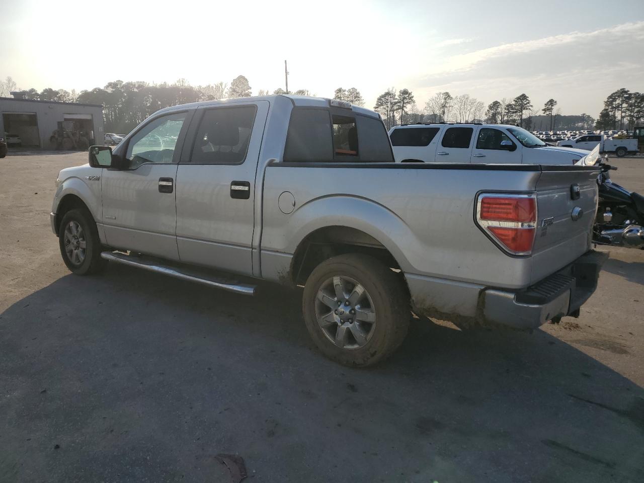 2014 Ford F-150 - Image 2